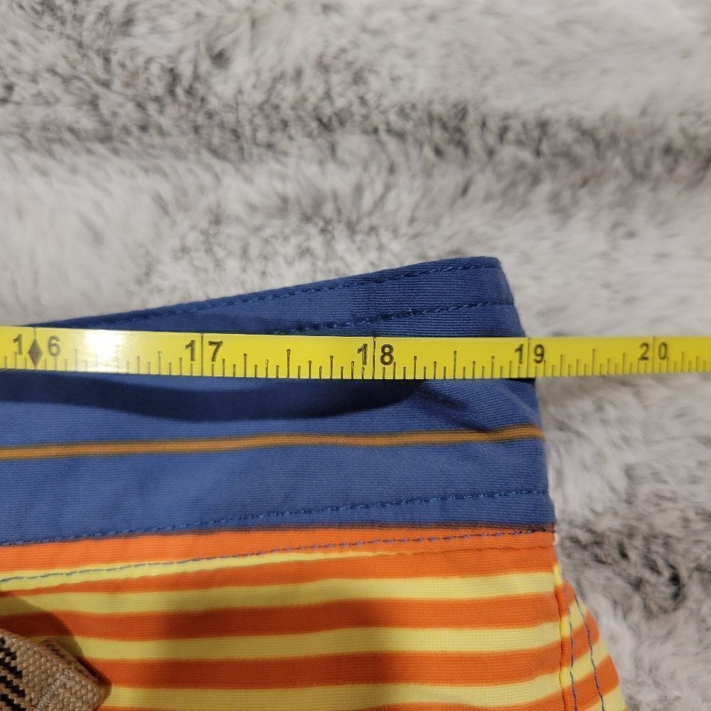 Patagonia board shorts, size 38 - Picture 12 of 13